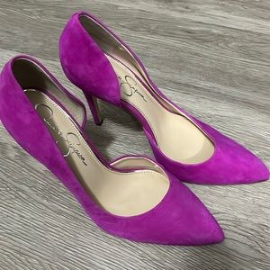 Sexy Jessica Simpson pump